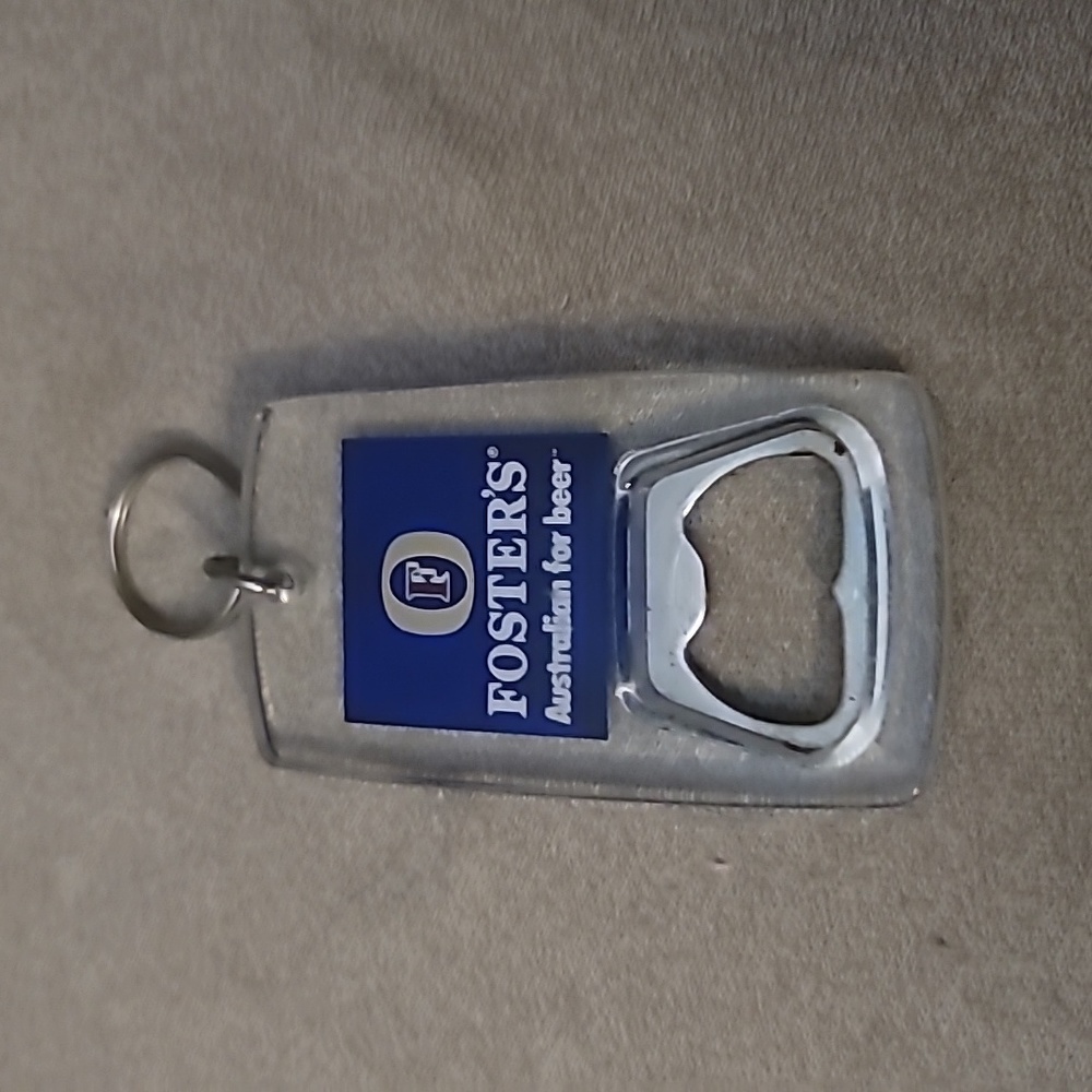 FOSTERS AUSTRALIAN BEER KEYCHAIN BOTTLE OPENER